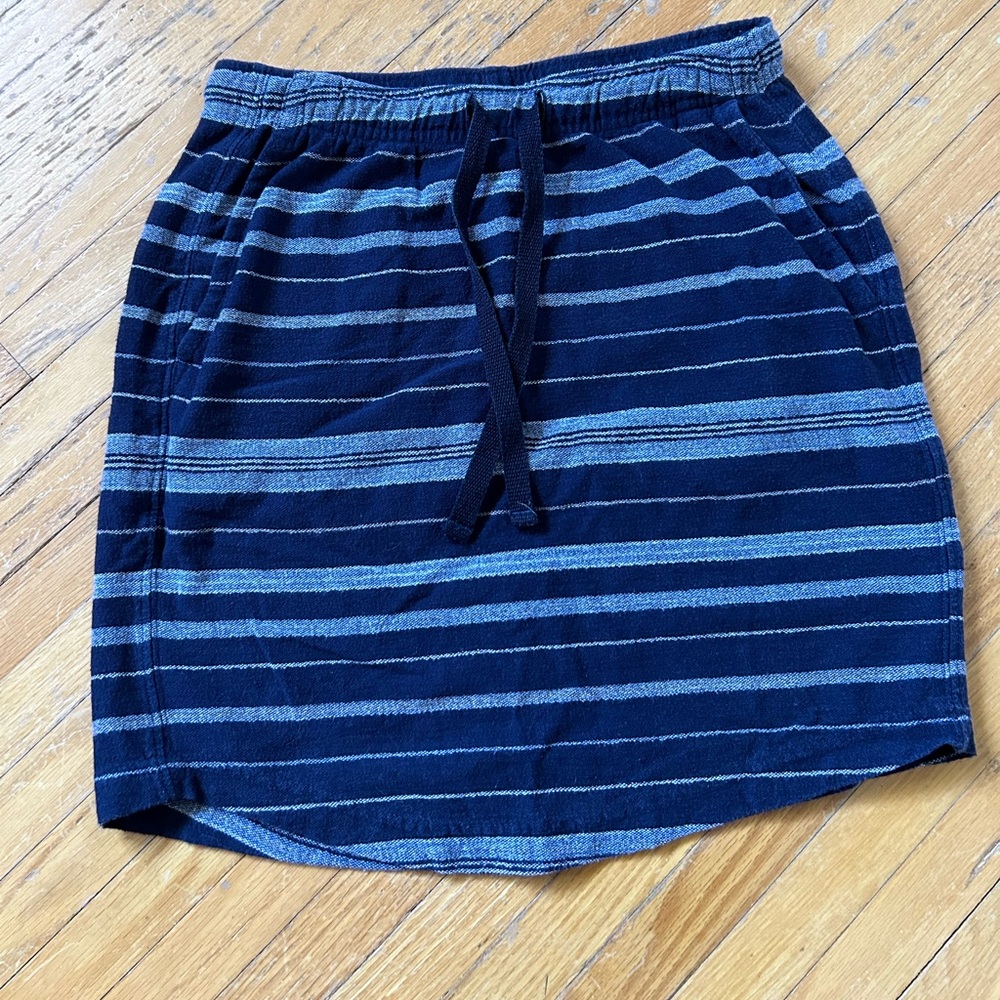 Roots casual skirt
